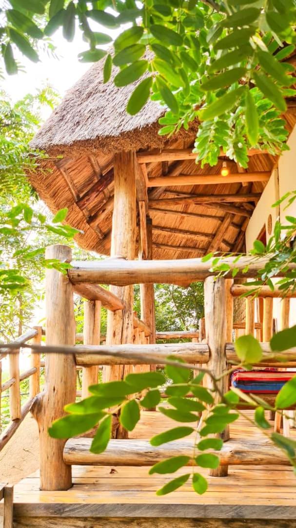 Songbird Safari Lodge & Campsite Katunguru Exterior foto