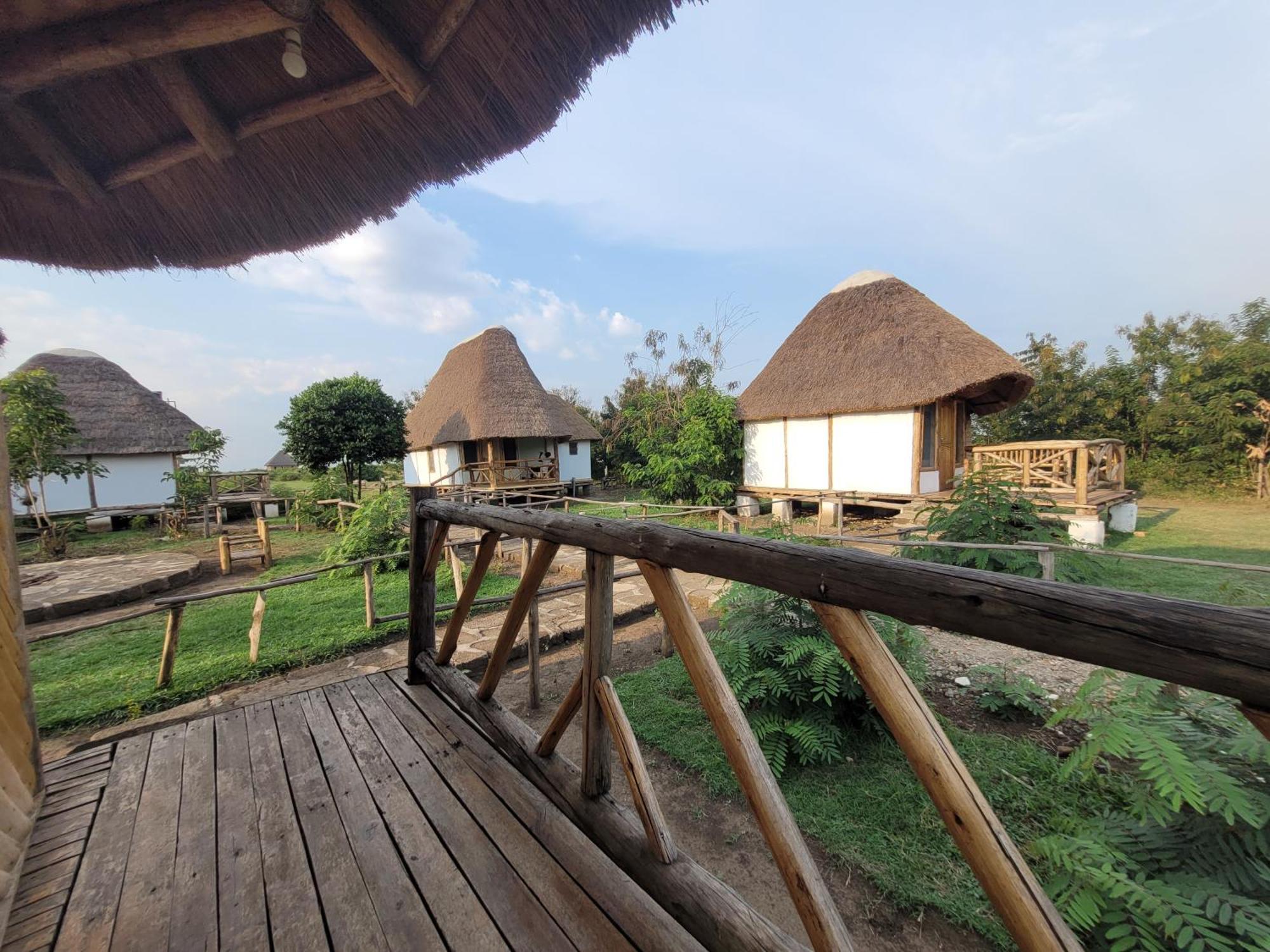 Songbird Safari Lodge & Campsite Katunguru Exterior foto