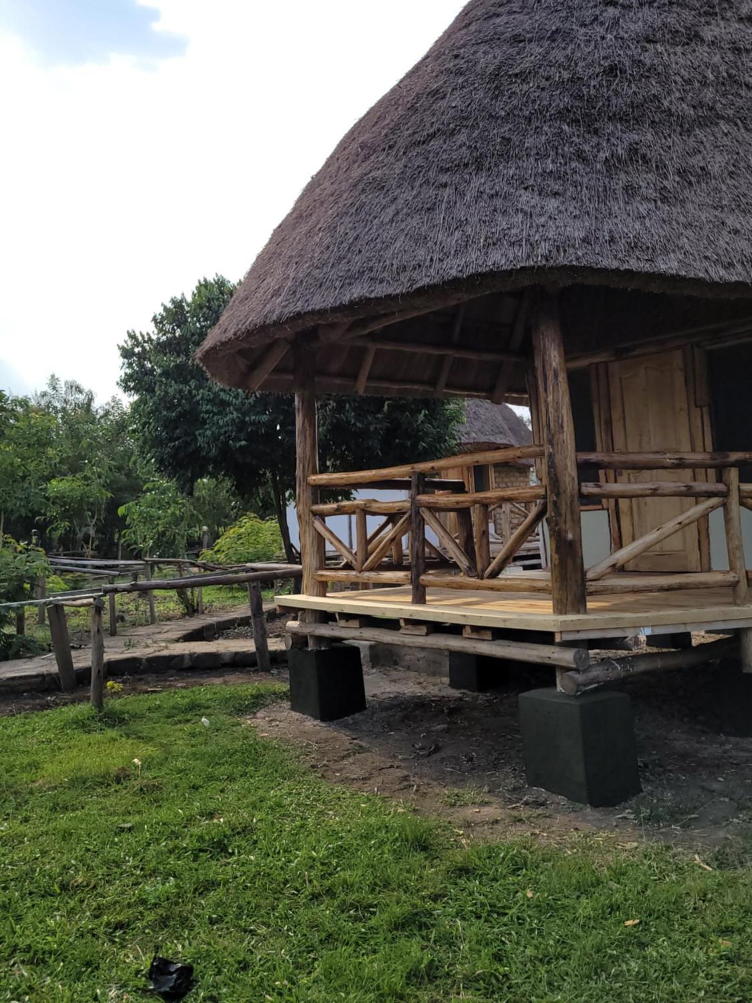 Songbird Safari Lodge & Campsite Katunguru Exterior foto