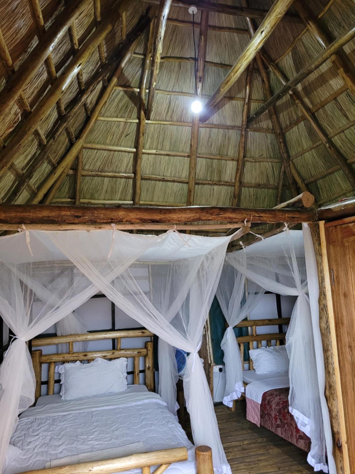 Songbird Safari Lodge & Campsite Katunguru Exterior foto